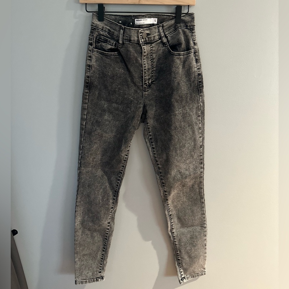 Women’s Garage black skinny jeans